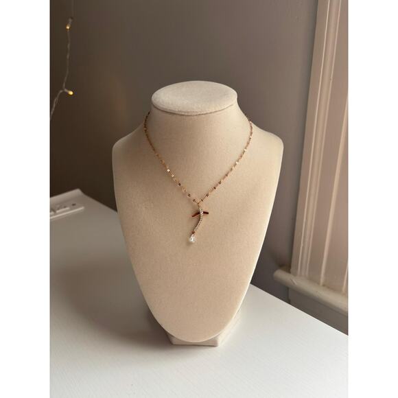 unbrand Jewelry - Rose Gold Curved Pendant Necklace Crystal Drop Dainty Elegant Jewelry